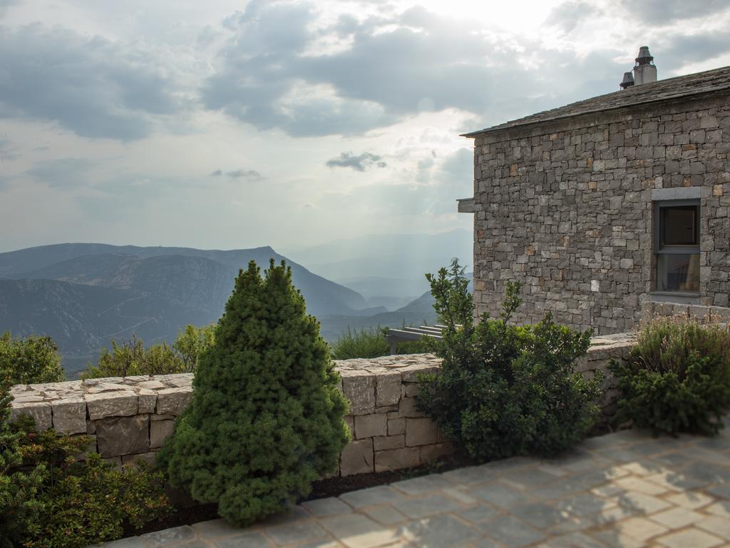 Elafivolia Arachova Suites Exterior photo