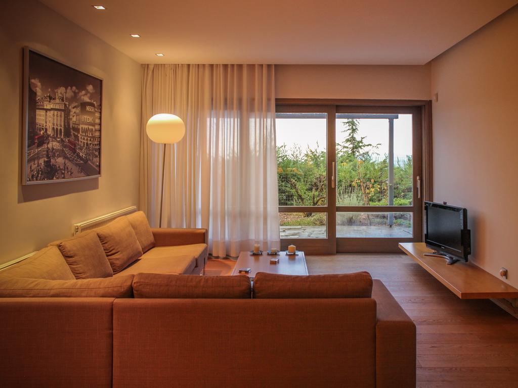 Elafivolia Arachova Suites Exterior photo
