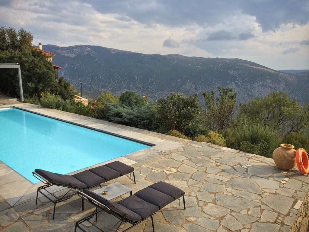 Elafivolia Arachova Suites Exterior photo